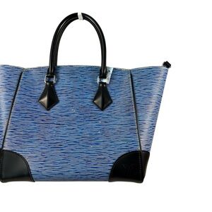 Louis Vuitton Epi Leather EXCELLENT CONDITION